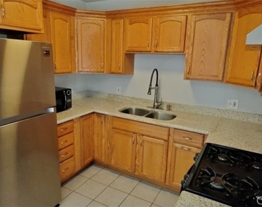2507 184th Street - Photo Thumbnail 5