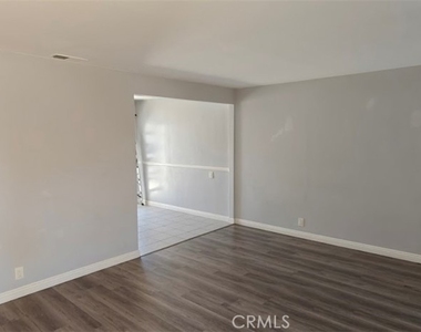 2507 184th Street - Photo Thumbnail 3