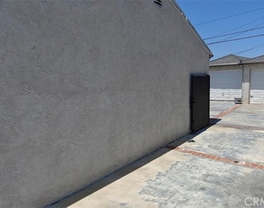 2507 184th Street - Photo Thumbnail 17