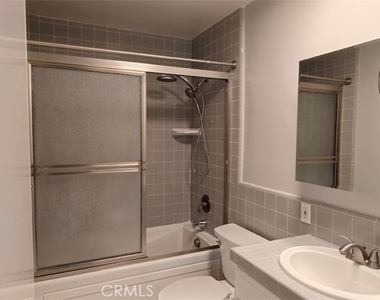 2507 184th Street - Photo Thumbnail 13