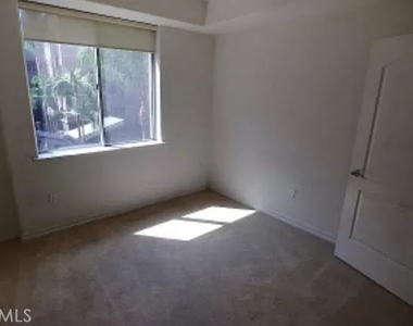 629 Traction Avenue - Photo Thumbnail 18