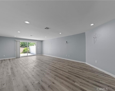 14215 Ragus Street - Photo Thumbnail 5