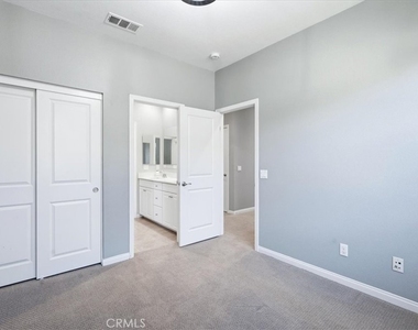 35 Lomada - Photo Thumbnail 19