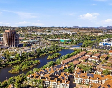680 Camino De La Reina - Photo Thumbnail 32
