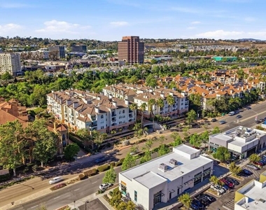 680 Camino De La Reina - Photo Thumbnail 30