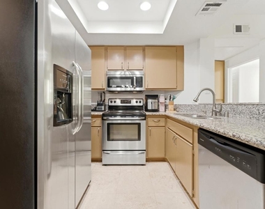 680 Camino De La Reina - Photo Thumbnail 1