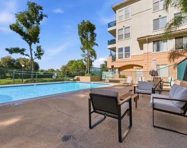 680 Camino De La Reina - Photo Thumbnail 26
