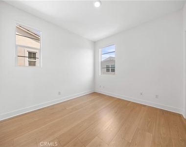 1221 Windmill - Photo Thumbnail 25