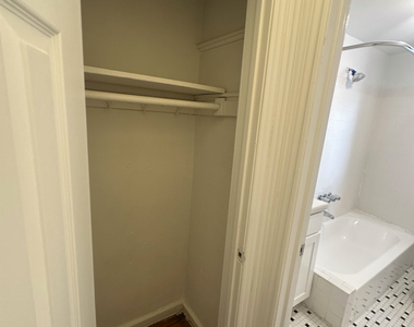 108 Park Terrace East - Photo Thumbnail 9