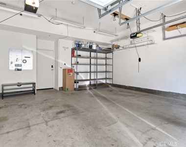 204 E 3rd Street - Photo Thumbnail 14