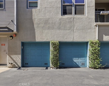 204 E 3rd Street - Photo Thumbnail 15
