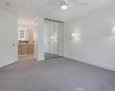 23411 Cambridge - Photo Thumbnail 21