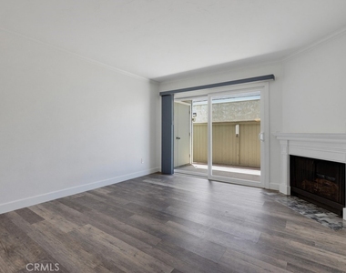 23411 Cambridge - Photo Thumbnail 5