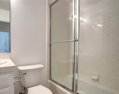 7124 Farralone Avenue - Photo Thumbnail 17