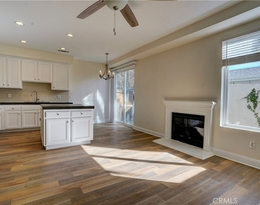 7124 Farralone Avenue - Photo Thumbnail 2