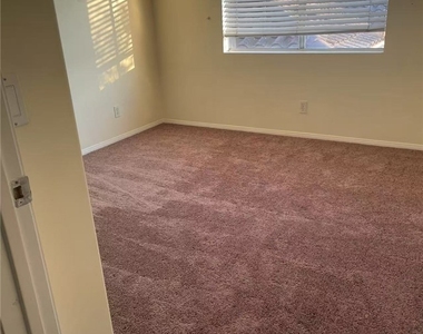 402 Marinella Aisle - Photo Thumbnail 10