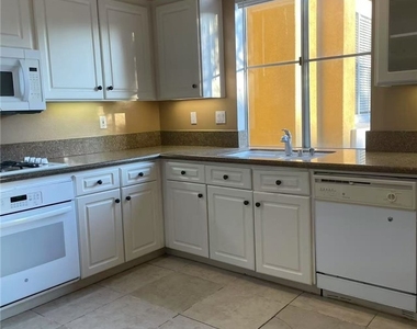 402 Marinella Aisle - Photo Thumbnail 3
