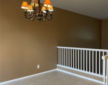 402 Marinella Aisle - Photo Thumbnail 4