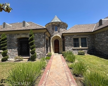 25351 Mustang Drive - Photo Thumbnail 2