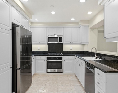 56 Modesto - Photo Thumbnail 6