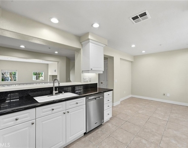 56 Modesto - Photo Thumbnail 7