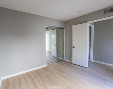 25071 W Sunset Place - Photo Thumbnail 8