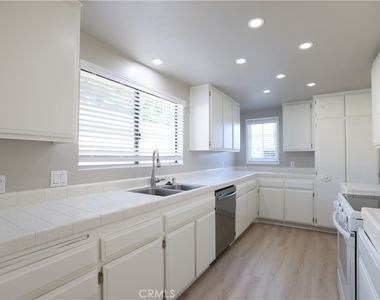 25071 W Sunset Place - Photo Thumbnail 1