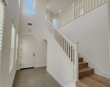 3451 Villa Drive - Photo Thumbnail 1