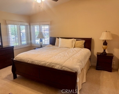 40913 Lincoln Place - Photo Thumbnail 13