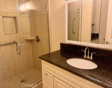 40913 Lincoln Place - Photo Thumbnail 12