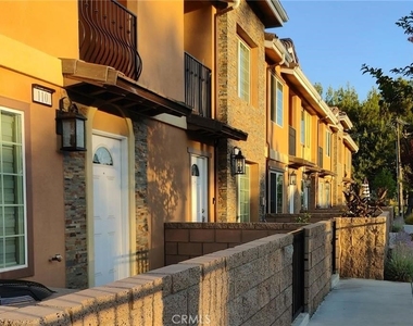 16408 Valencia Avenue - Photo Thumbnail 9