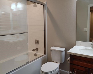 16408 Valencia Avenue - Photo Thumbnail 4