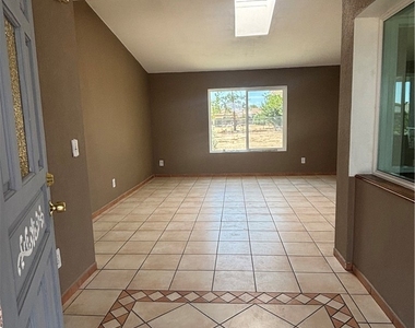 17669 Main Street - Photo Thumbnail 3