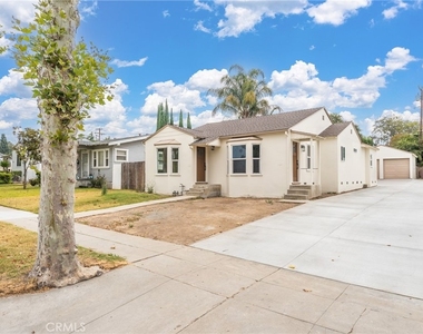 6222 Magnolia Avenue - Photo Thumbnail 3