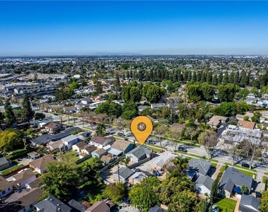 6226 Magnolia Avenue - Photo Thumbnail 5