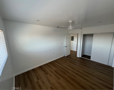 1541 N Hope Street - Photo Thumbnail 9