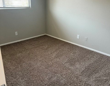 1060 E Foothill Boulevard - Photo Thumbnail 8
