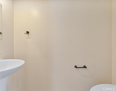 23889 Cruise Circle Drive - Photo Thumbnail 40