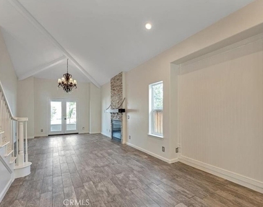 23889 Cruise Circle Drive - Photo Thumbnail 14
