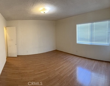 14218 Sylvan - Photo Thumbnail 2
