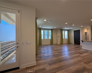 7362 Luminaire Place - Photo Thumbnail 18