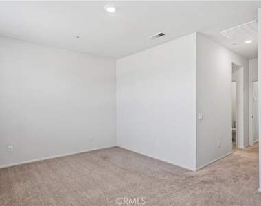 205 N Vincent - Photo Thumbnail 14