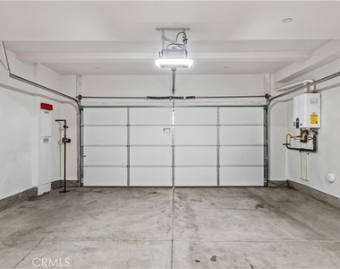 205 N Vincent - Photo Thumbnail 16
