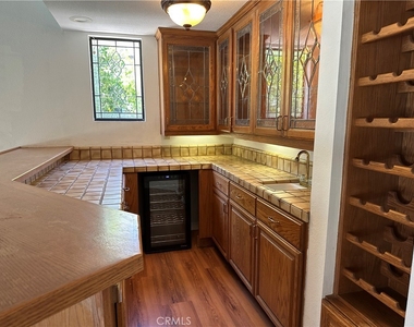 146 Luben - Photo Thumbnail 2