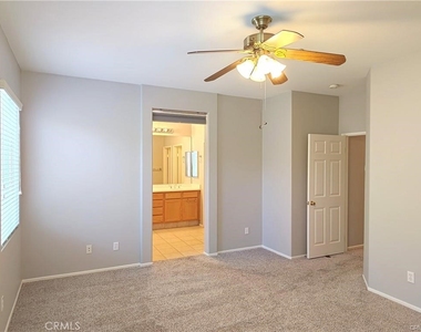 4531 Streamport Dr - Photo Thumbnail 14