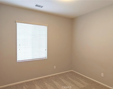 4531 Streamport Dr - Photo Thumbnail 10