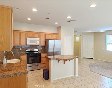 4531 Streamport Dr - Photo Thumbnail 3