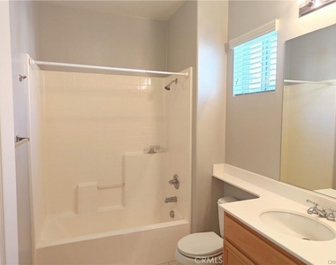 4531 Streamport Dr - Photo Thumbnail 6