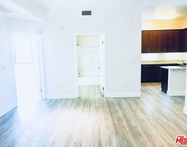 1241 5th Street - Photo Thumbnail 6