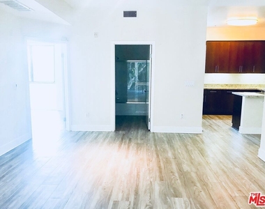 1241 5th Street - Photo Thumbnail 13